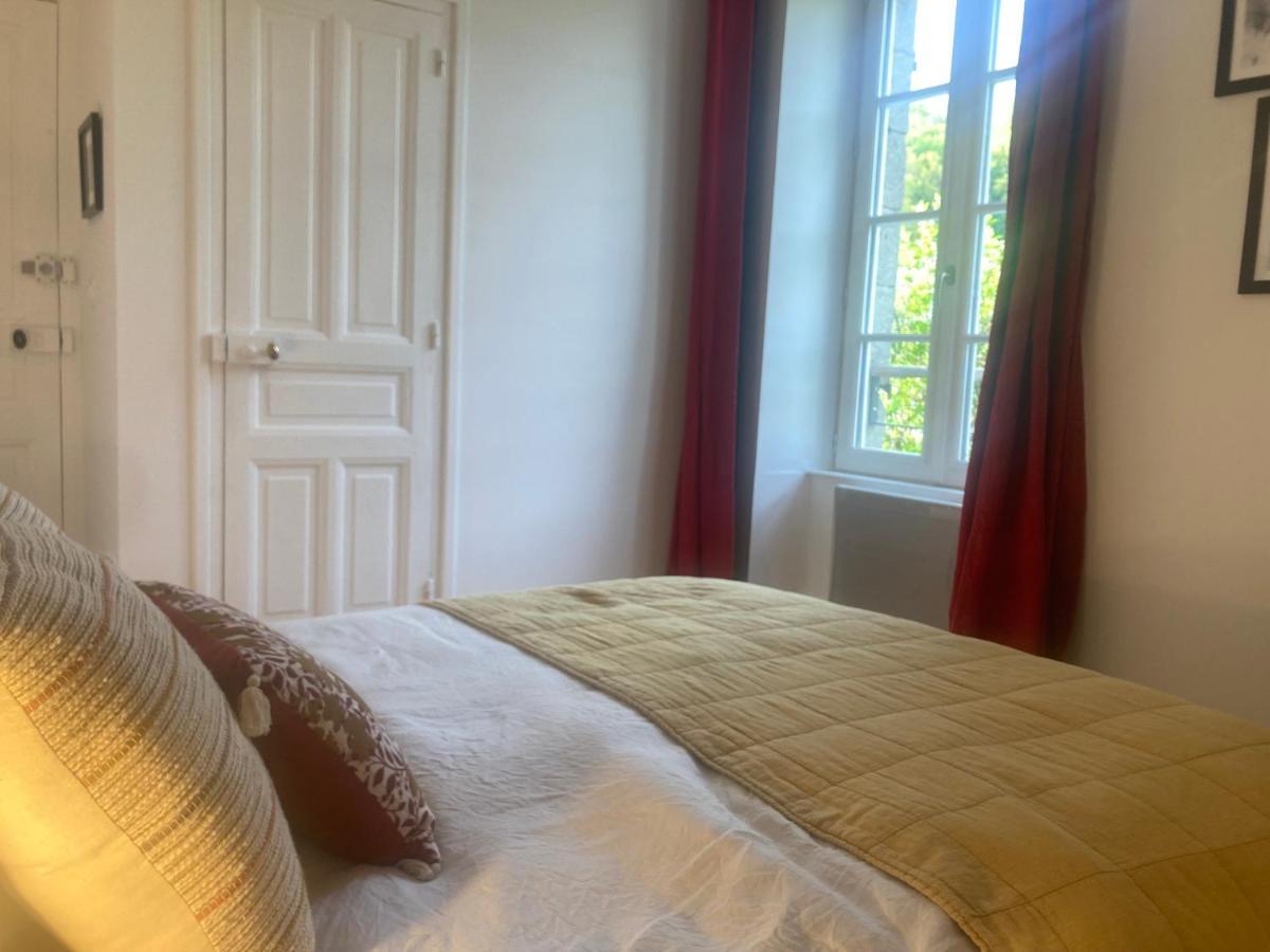Chambres D Hotes Du Moulin A Papier Σαιν-Μπριέκ Εξωτερικό φωτογραφία